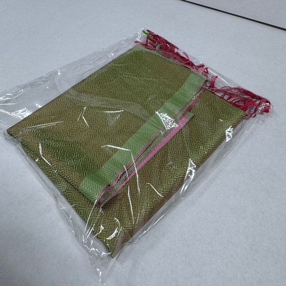 Unique Beautiful Lilac/Sage Silk Scarf - 80" x 24" - NEW in Bag. - Picture 8 of 9